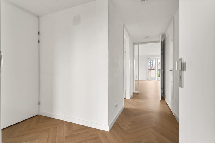 Foto 12 van Kebajastraat 9