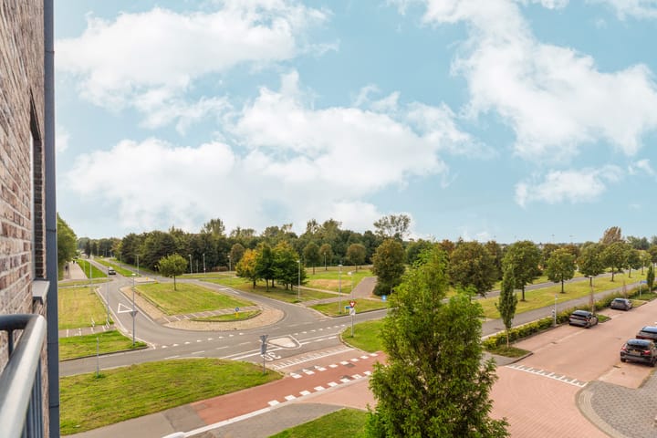 Foto 16 van Kebajastraat 9