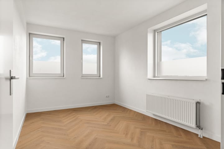 Foto 28 van Kebajastraat 9