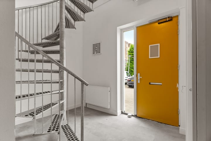 Foto 41 van Kebajastraat 9