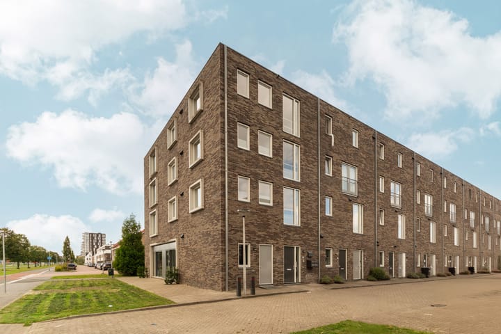 Foto 44 van Kebajastraat 9