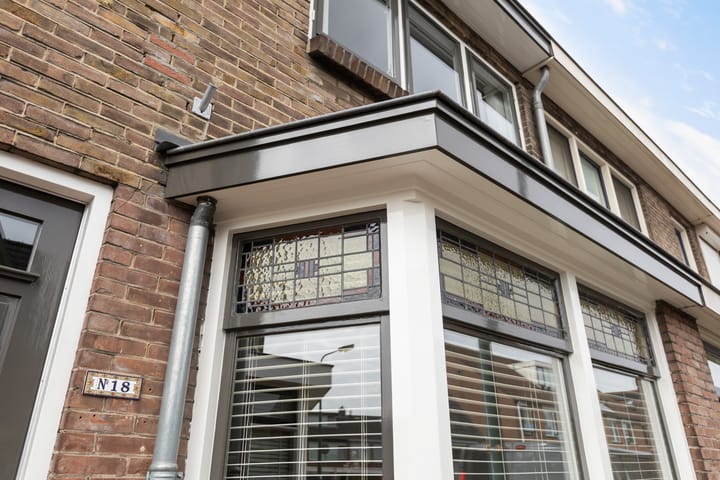 Foto 4 van Burg. Schalijstraat 18