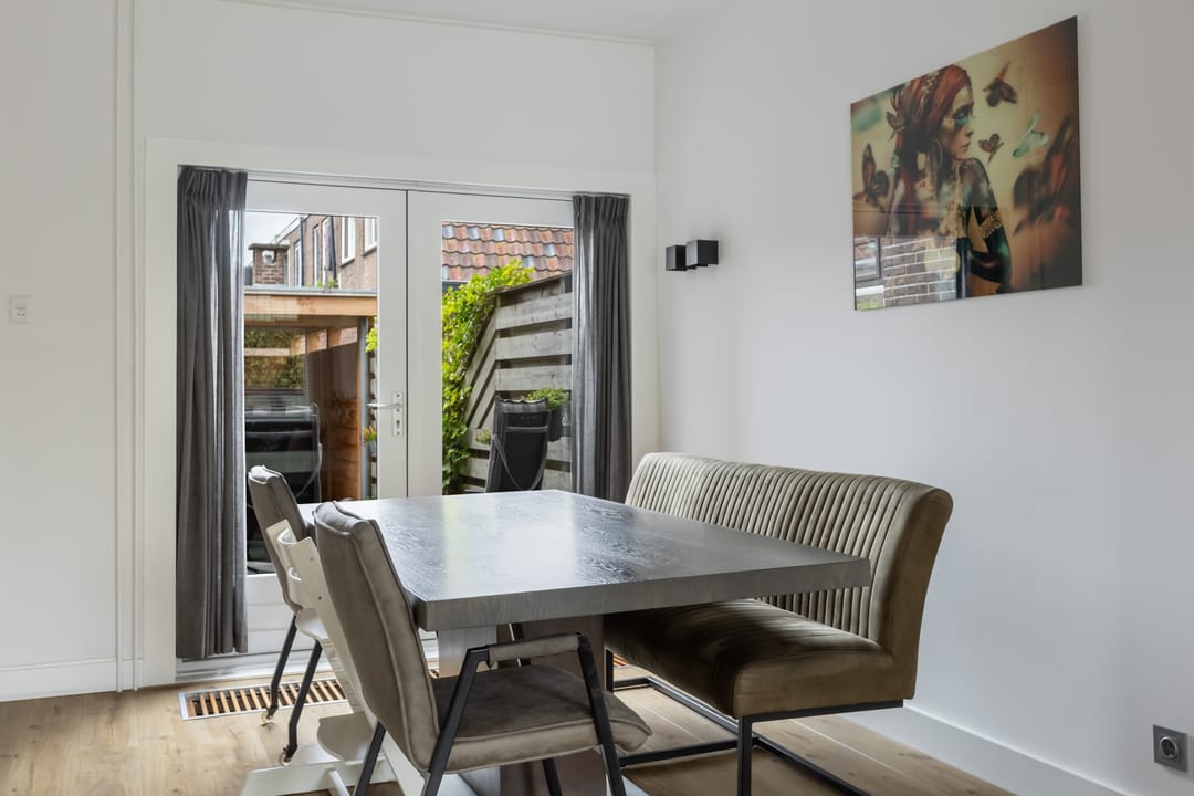 Foto 16 van Burg. Schalijstraat 18