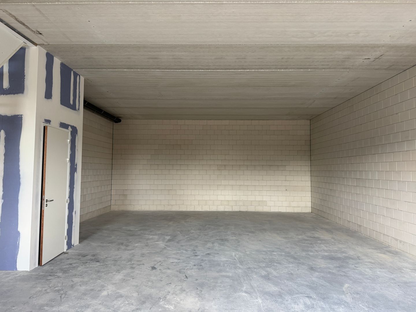 View photo 3 of Marconistraat 43