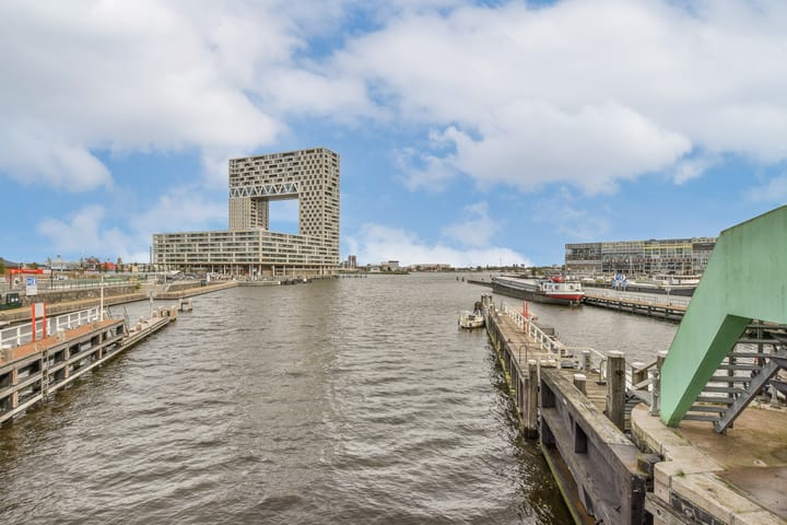 Foto 27 van Barentszstraat 136