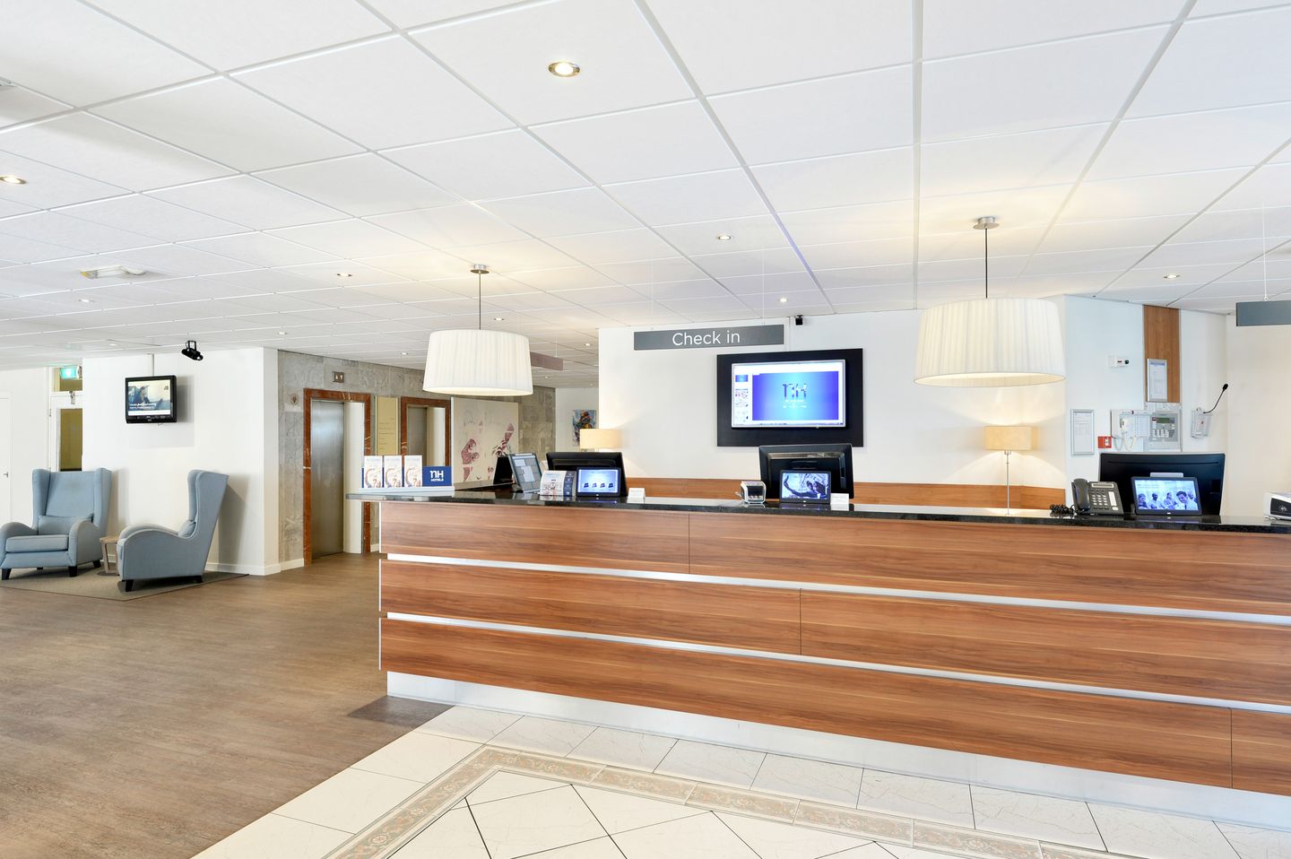 View photo 4 of Burgemeester van Alphenstraat 63