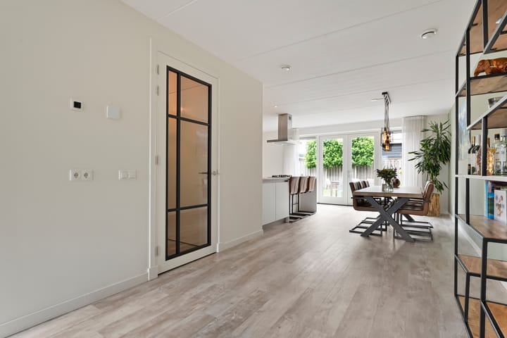 Foto 13 van Burcht 75