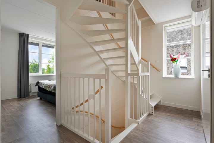 Foto 28 van Burcht 75