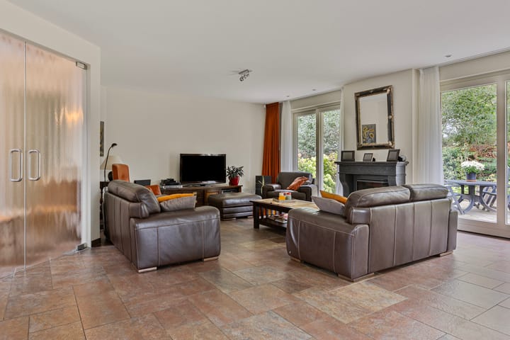 Foto 12 van Westerenbanweg 13