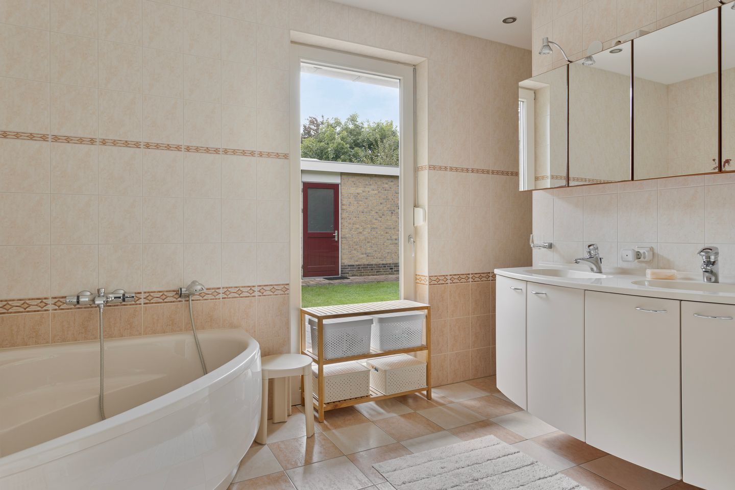 Foto 19 van Westerenbanweg 13