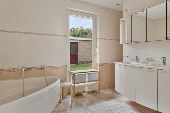 Foto 19 van Westerenbanweg 13