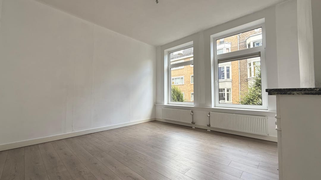 Foto 8 van Maarten Harpertszoon Trompstraat 12-1