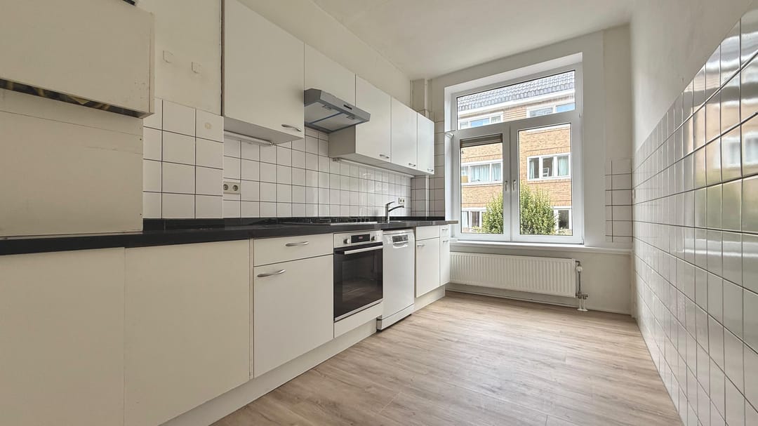 Foto 13 van Maarten Harpertszoon Trompstraat 12-1