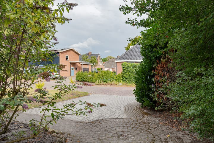 Photo 4 of Zuidenveldstraat 19