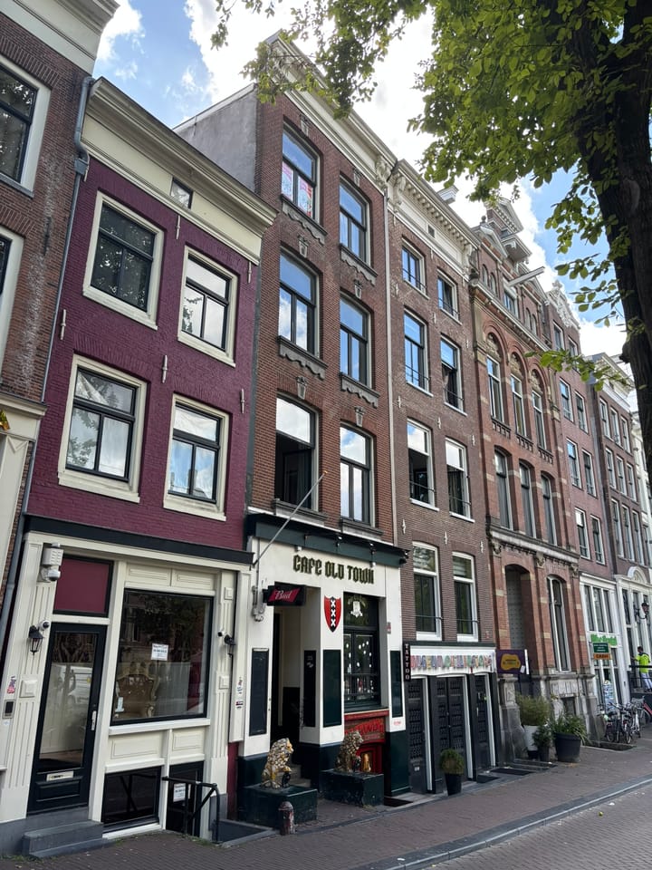 Oudezijds Voorburgwal 141-2, Amsterdam