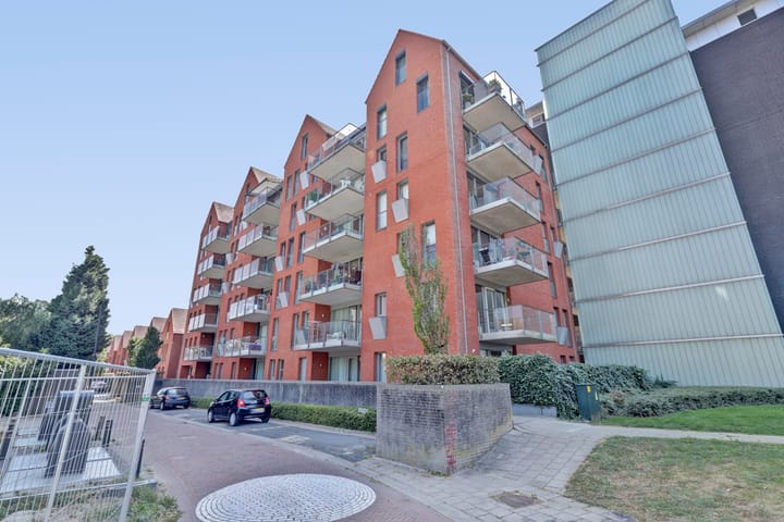 Foto 32 van Van Hoevestraat 45