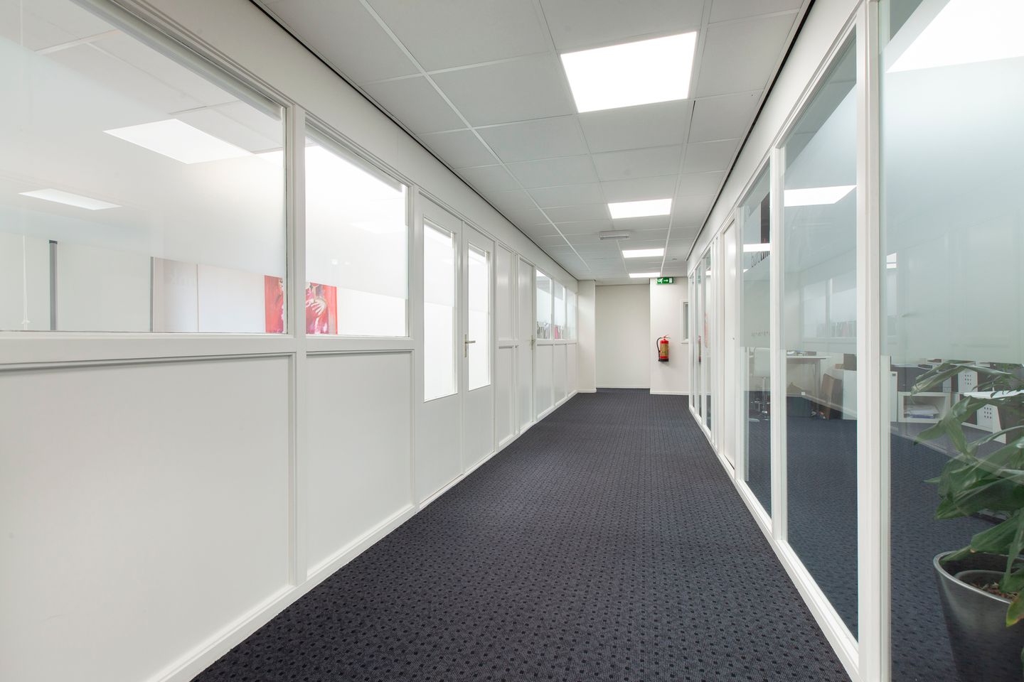 View photo 4 of Fokkerstraat 22