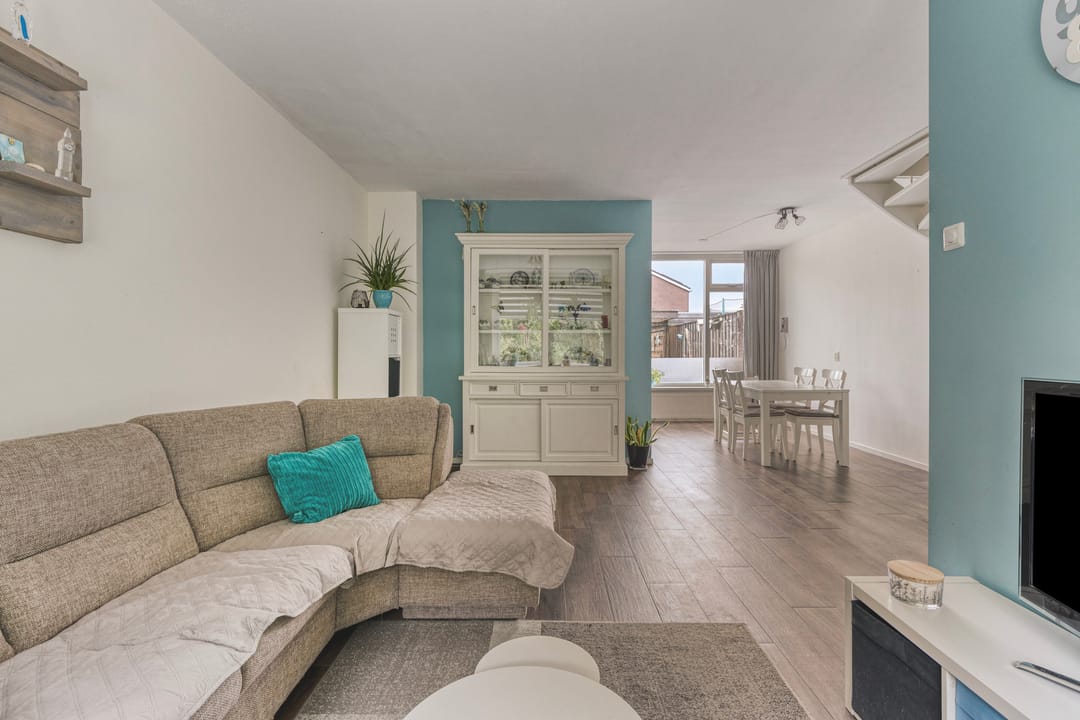 Photo 8 of Walhoven 62