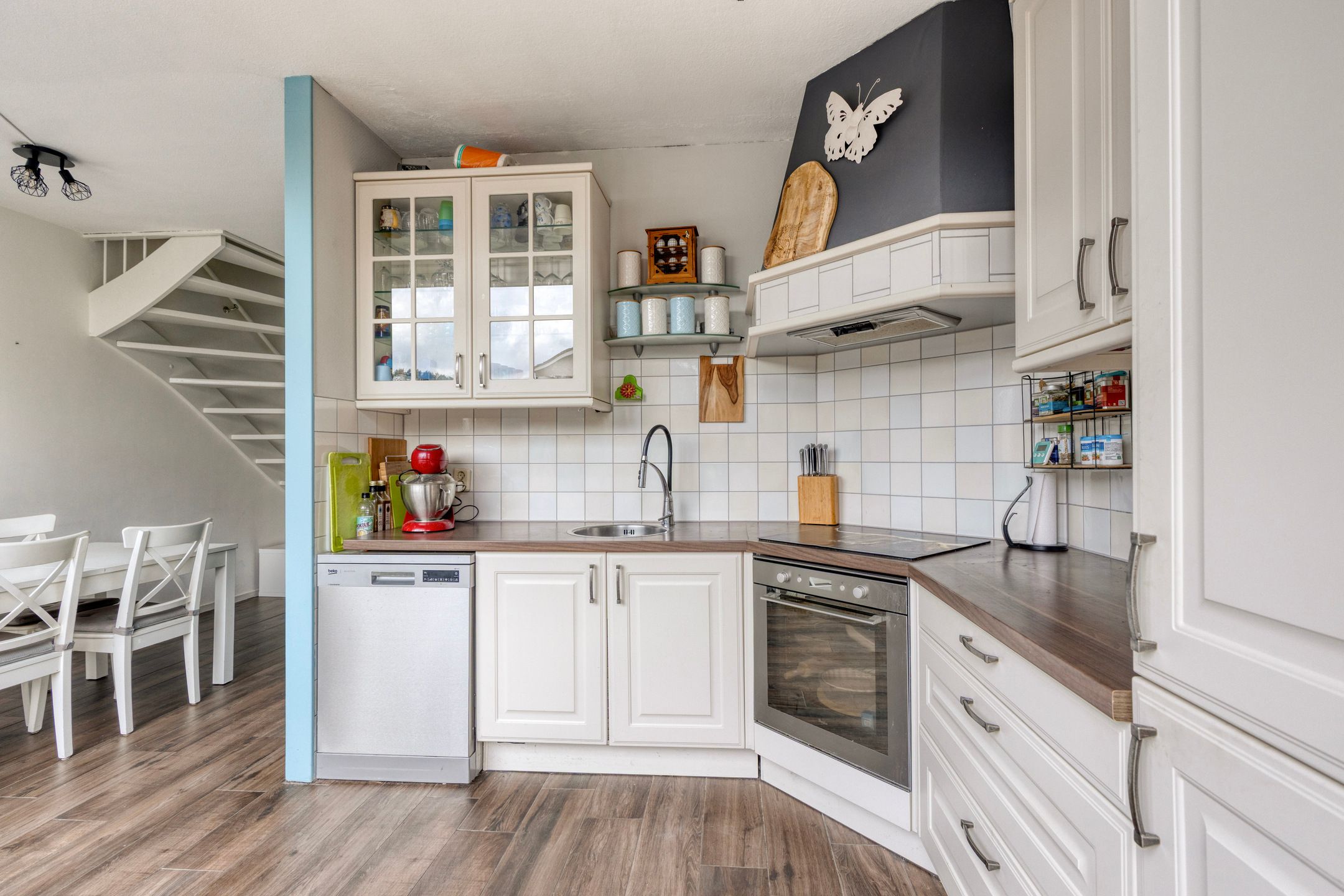 Photo 3 of Walhoven 62