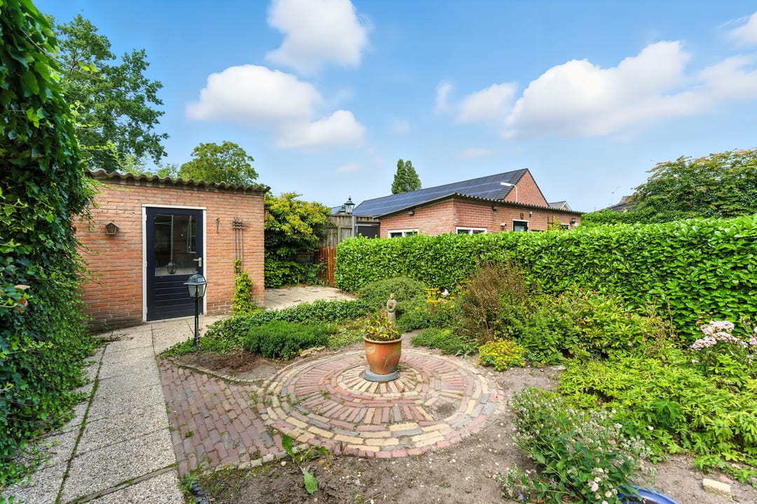 Foto 28 van Roggestraat 11