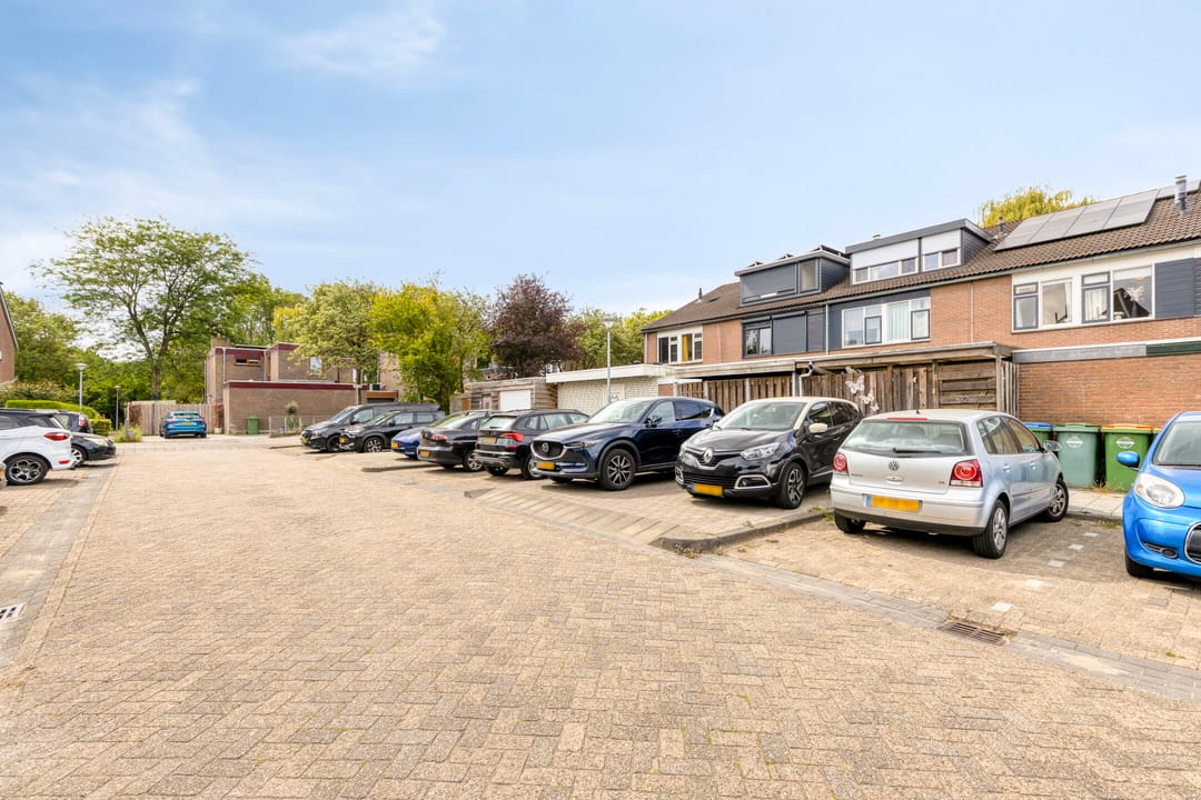 Photo 32 of Walhoven 62