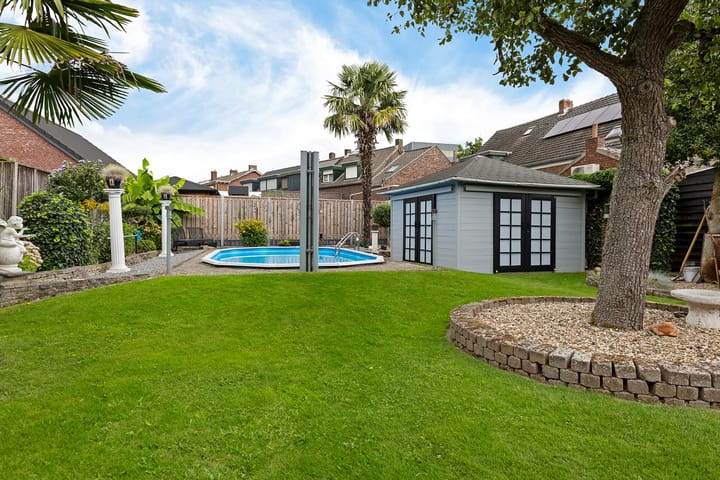 Photo 40 of Stationsstraat 94