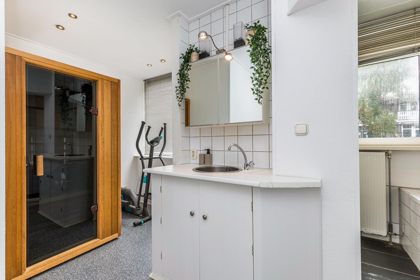 Foto 40 van Albert Cuijpstraat 20