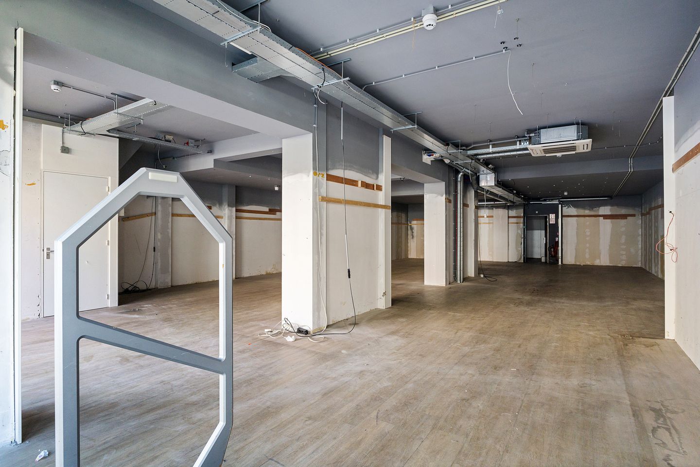 View photo 5 of Javastraat 24-26