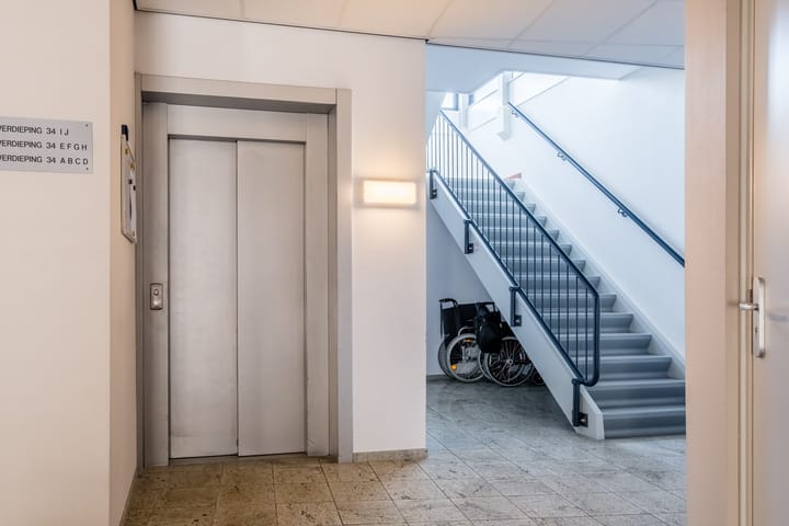 Photo 8 of Molenstraat 34-H