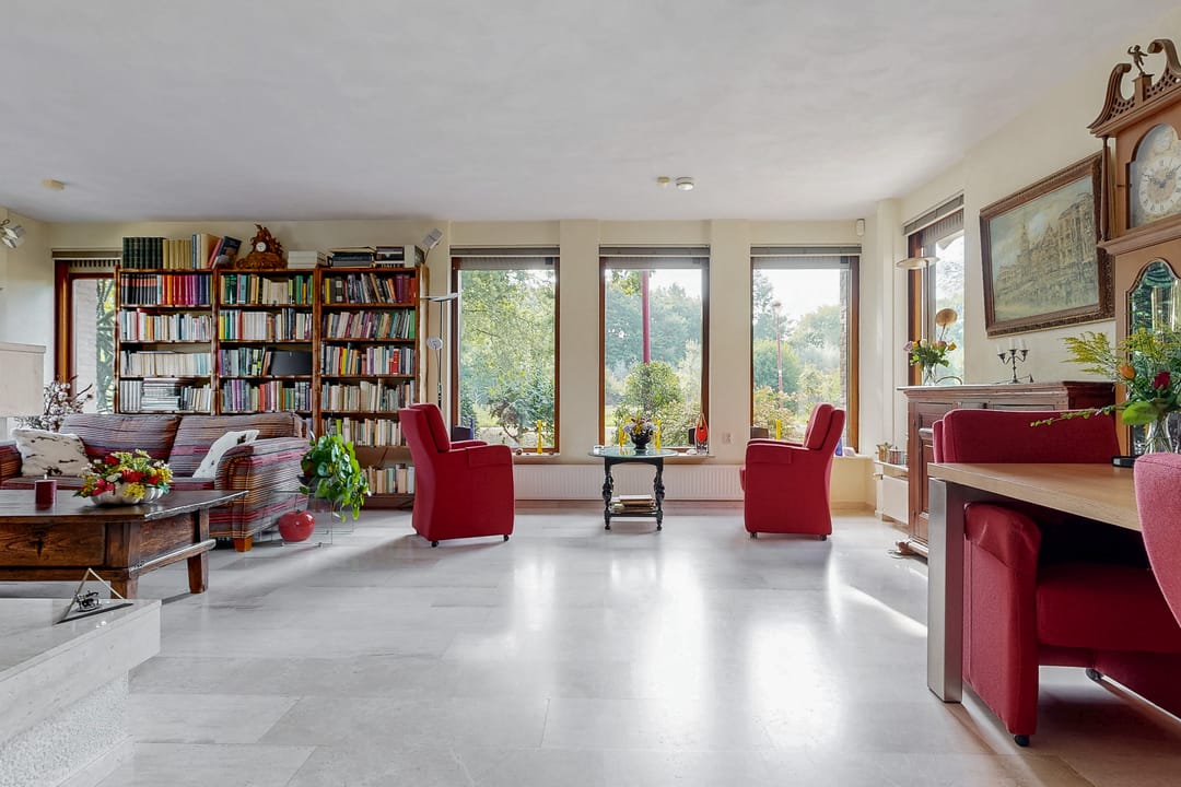 Photo 8 of Oeverloper 1