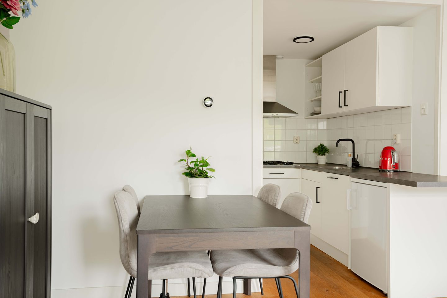 Photo 10 of Jacob van Lennepstraat 52-2A