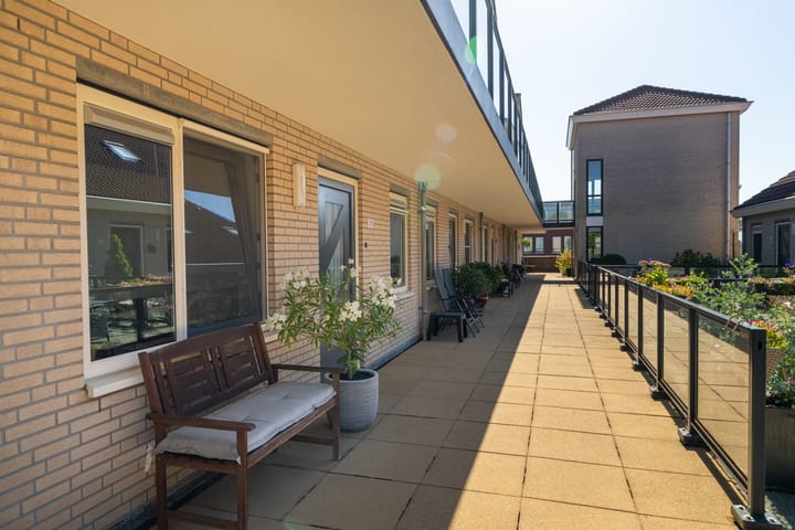 Foto 3 van Postweide 111