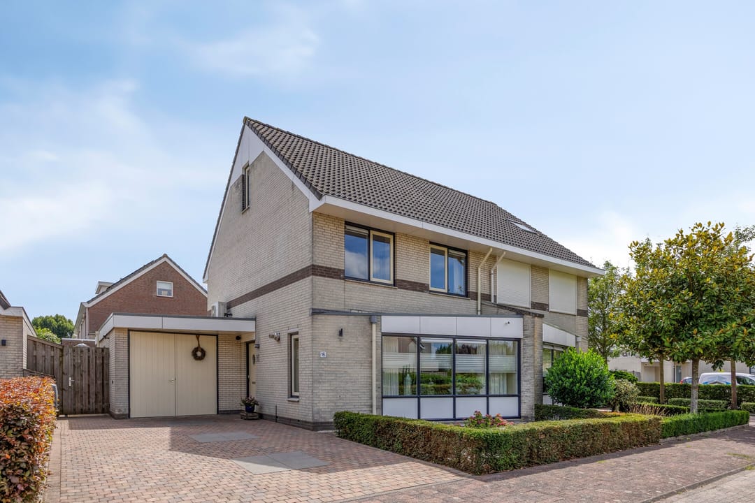 Foto 1 van Uithof 16