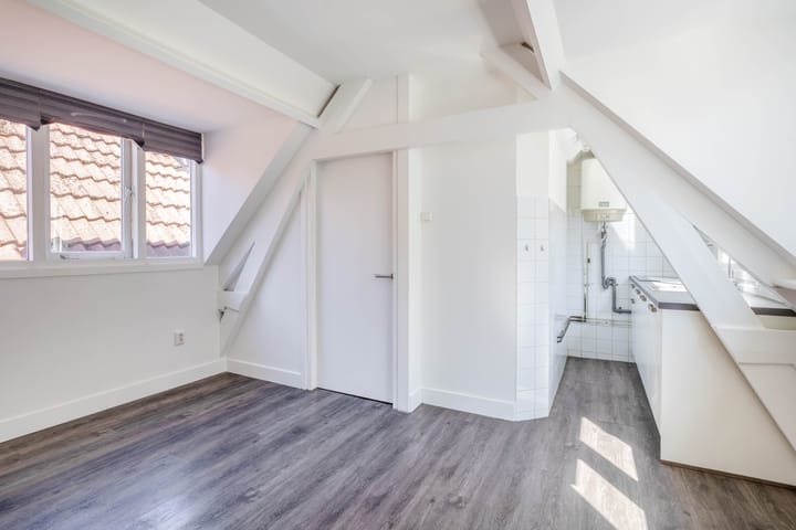 Photo 2 of Nieuwe Binnenweg 226-B03A