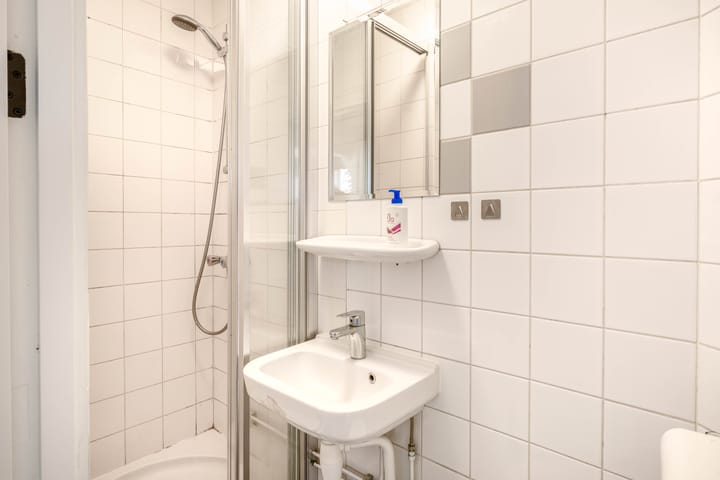 Photo 3 of Nieuwe Binnenweg 226-B03A