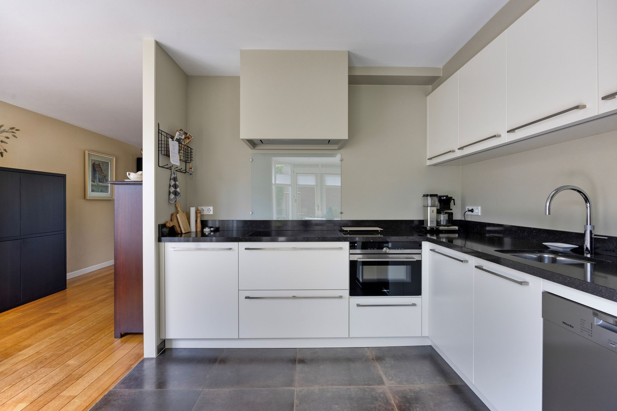 Foto 15 van Uithof 16