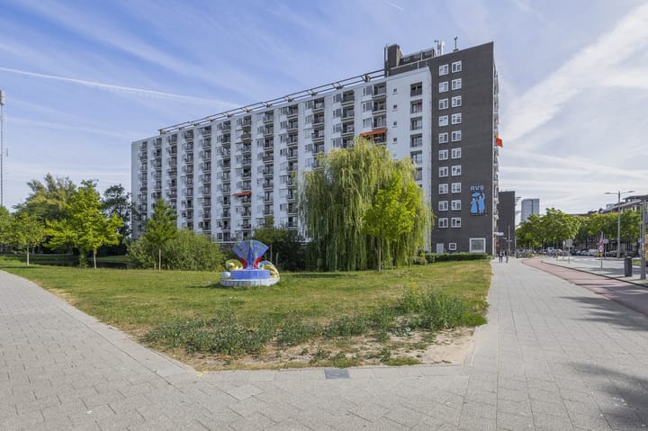 Photo 3 of Suze Groeneweglaan 25