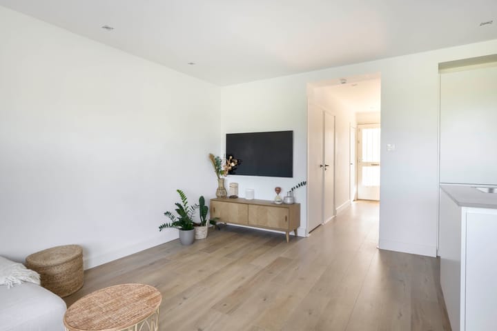 Photo 15 of Suze Groeneweglaan 25