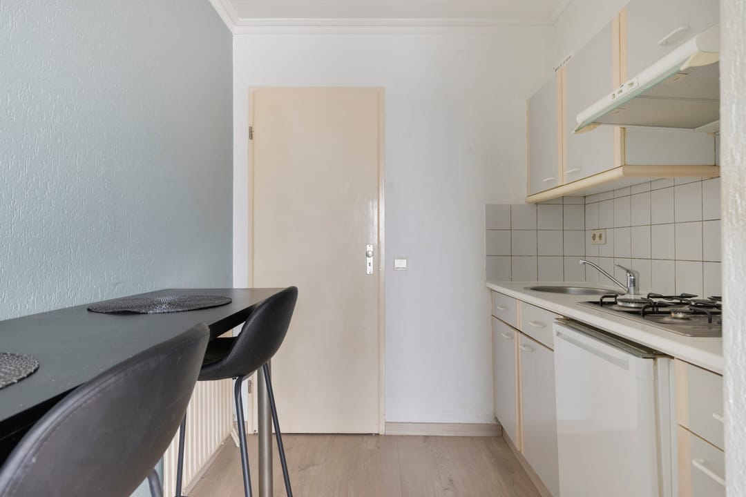 Photo 8 of Molenstraat 82-C