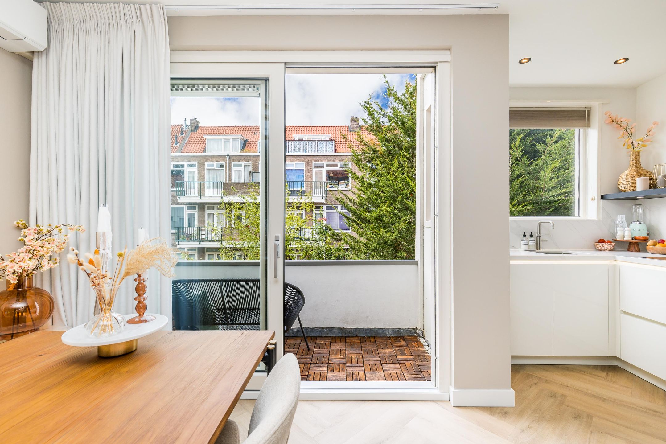 Photo 3 of Duizendschoonstraat 37-A