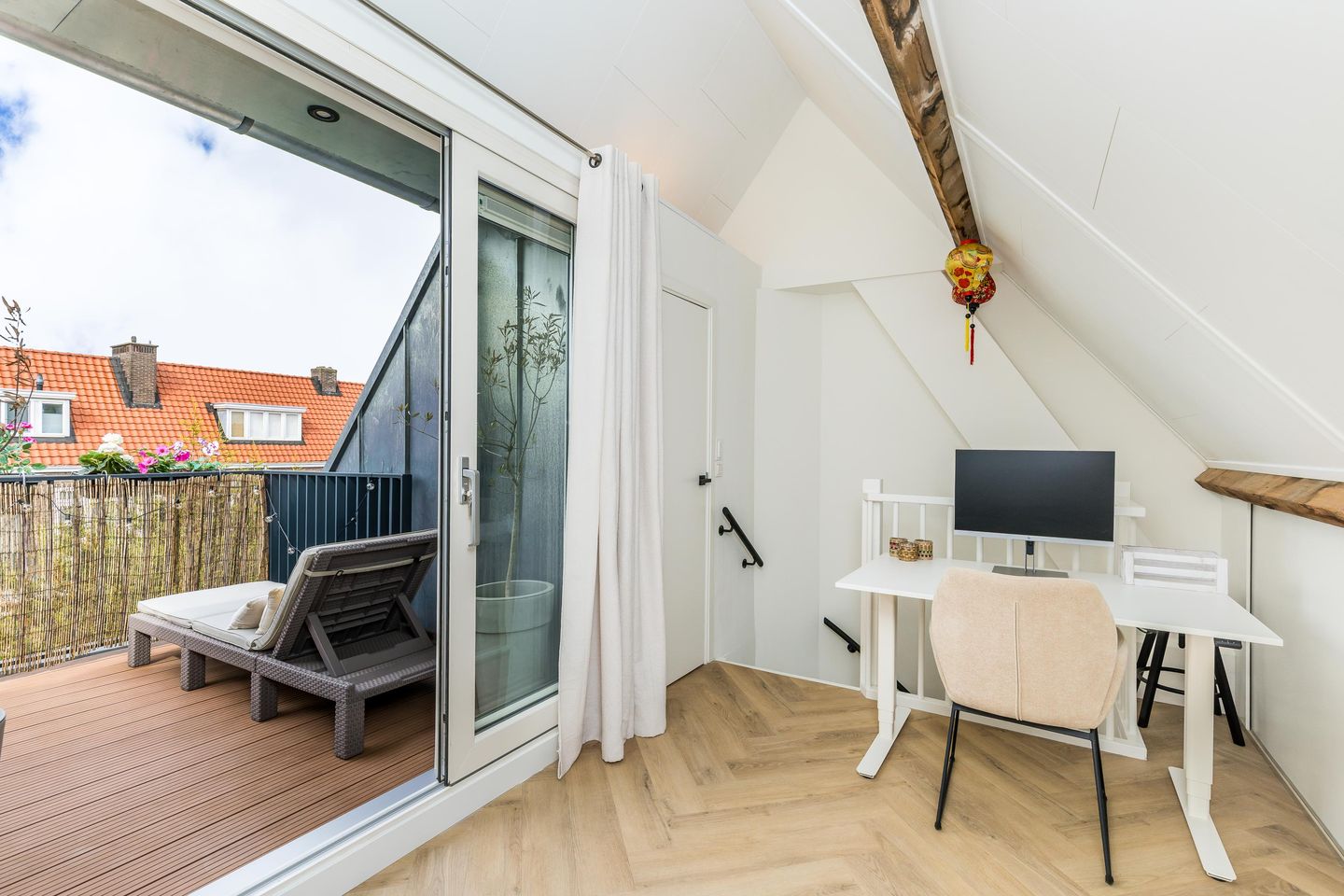 Photo 34 of Duizendschoonstraat 37-A