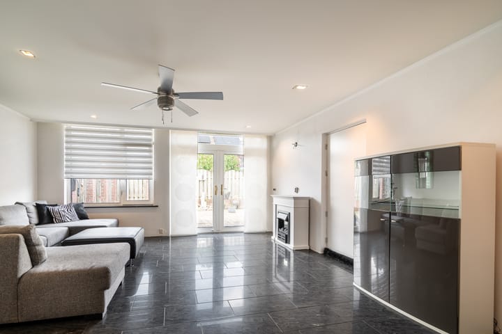 Foto 6 van Elzehof 8