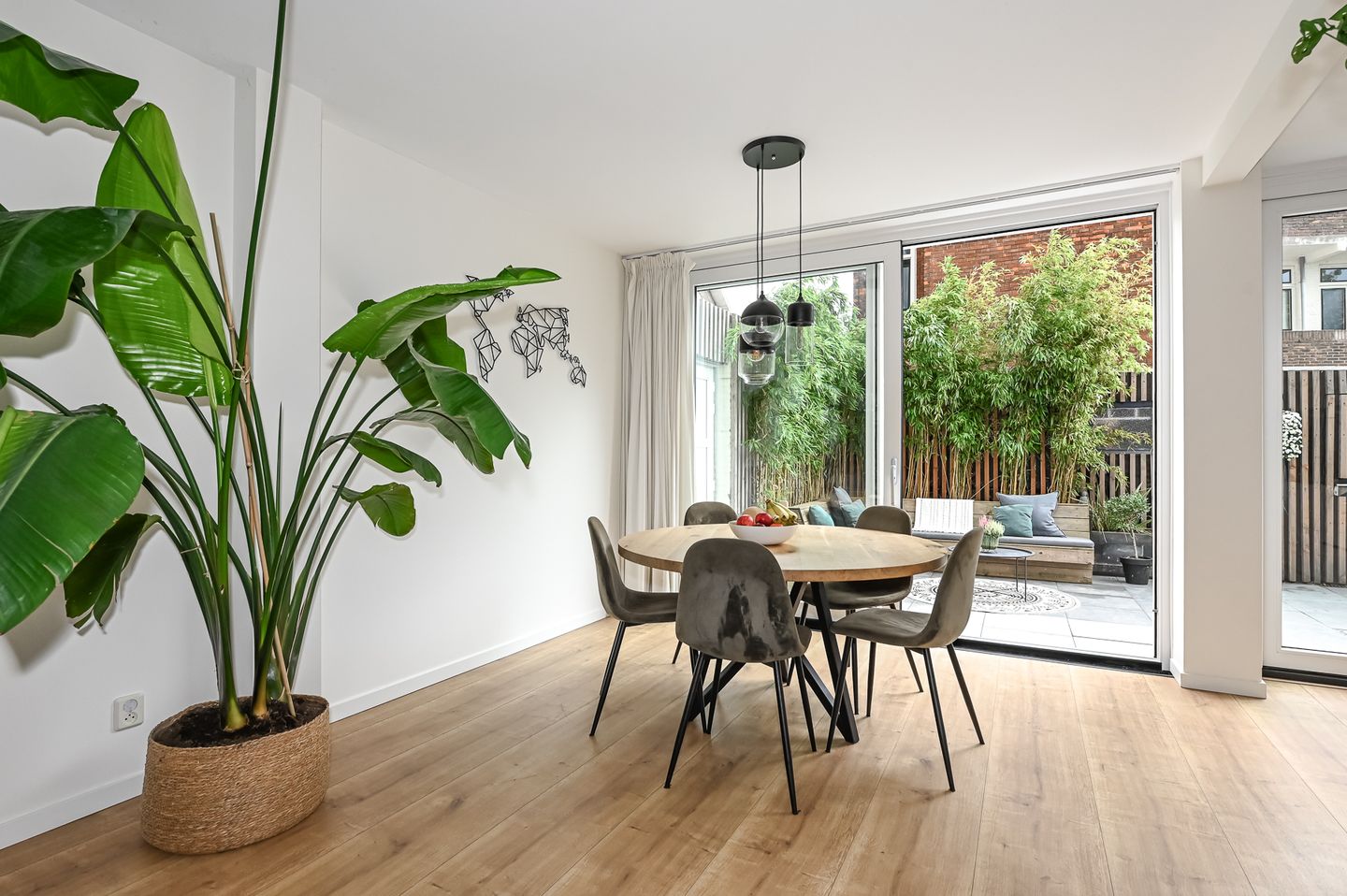 Foto 10 van van de Wateringelaan 204