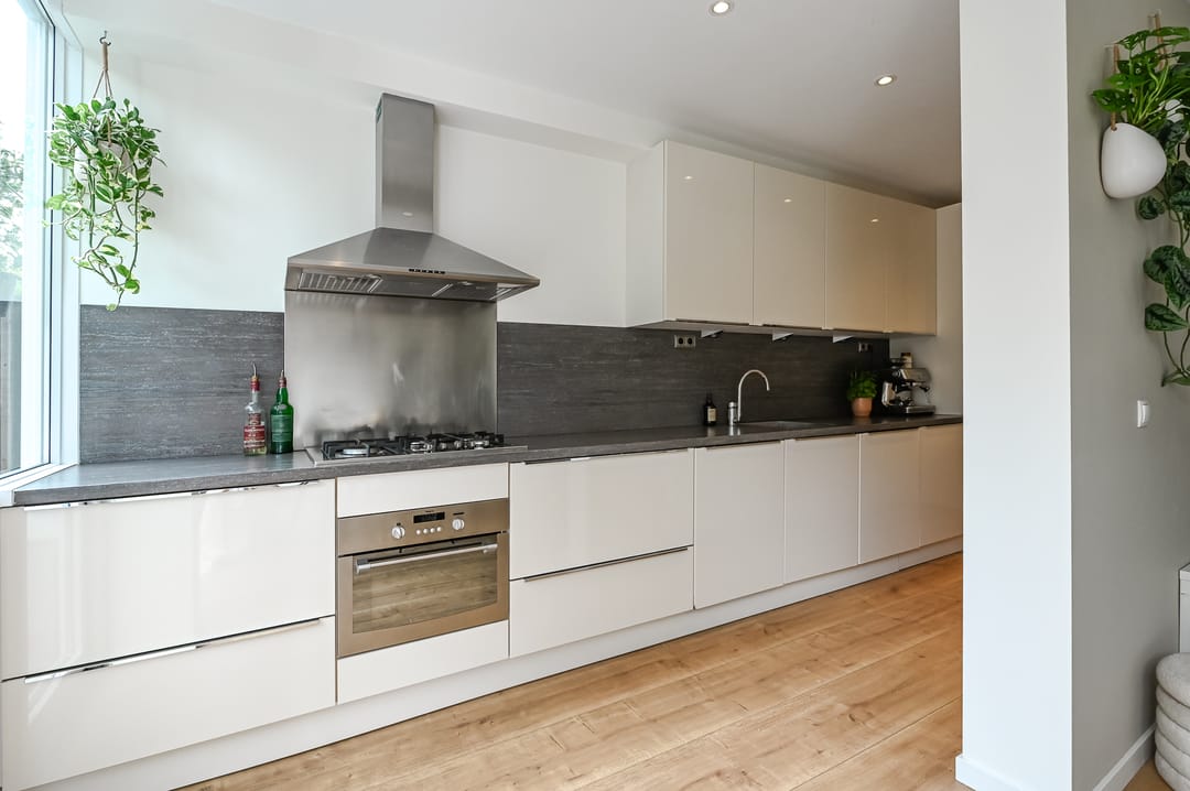 Foto 13 van van de Wateringelaan 204