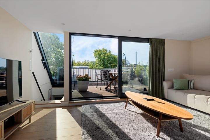 Foto 2 van Jennerstraat 24-B