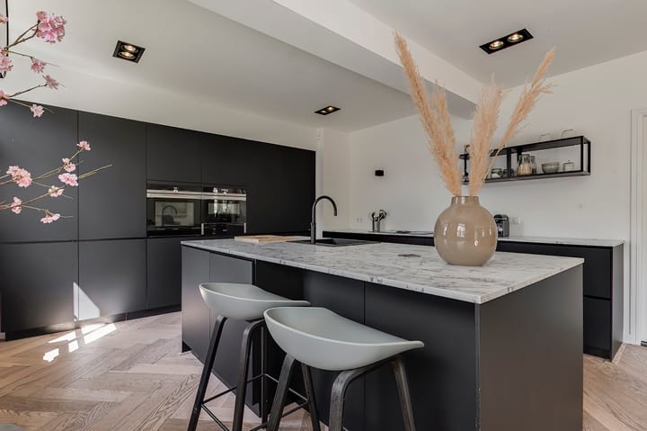 Photo 3 of Burgemeester van Mourikstraat 10