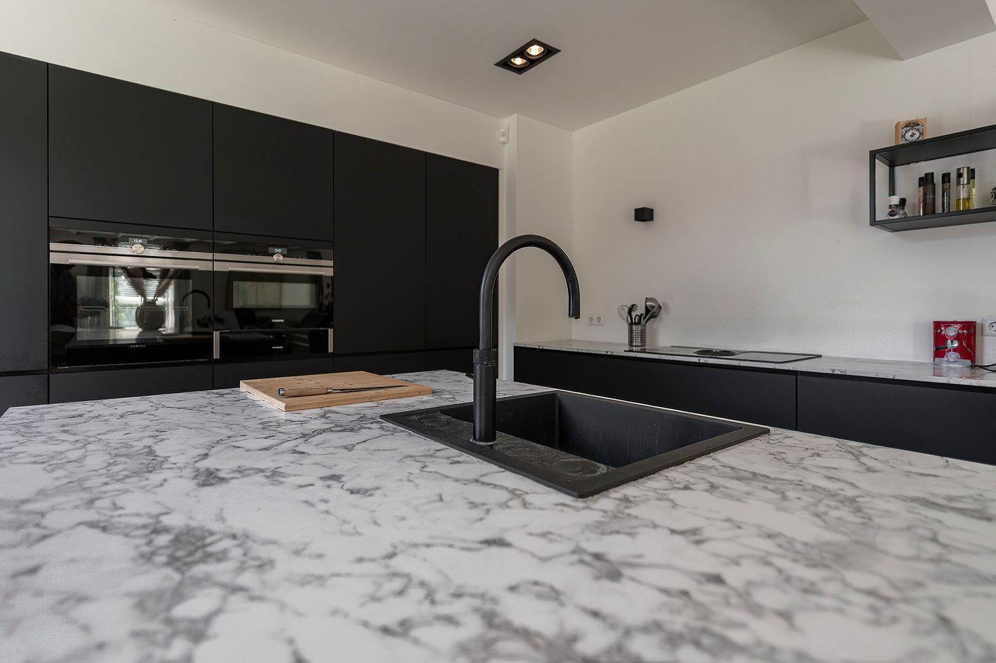 Foto 20 van Burgemeester van Mourikstraat 10