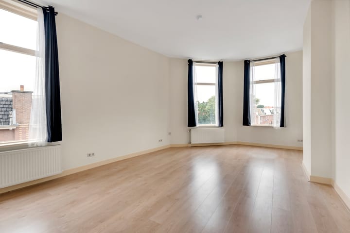 Foto 5 van Van Brederodestraat 1-B