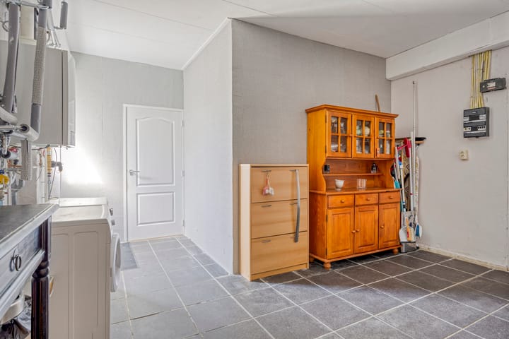 Foto 16 van Burg van Gorselstraat 12