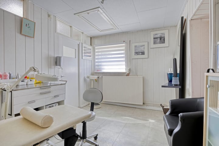 Foto 27 van Burg van Gorselstraat 12